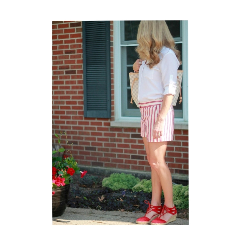 LOFT Striped Shorts Red Cream Euro Summer Cotton Blend Pockets Women’s
Size 6 - Picture 14 of 14